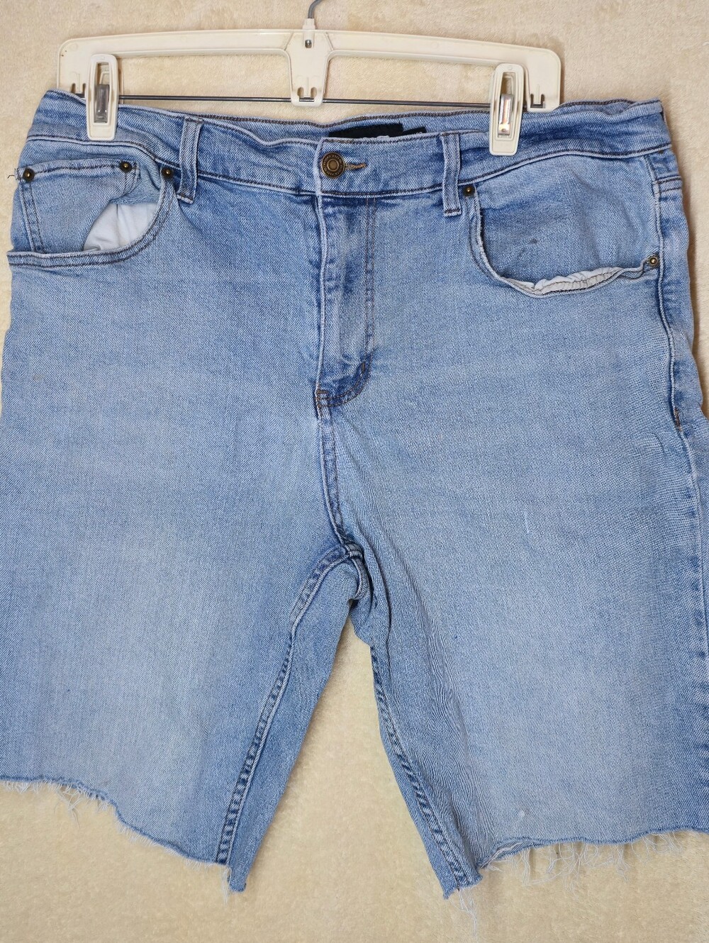 Blue Denim Shorts Raw Cut-off Hem Relaxed Fit RSQ Straight Size 34 X 30 Skater T